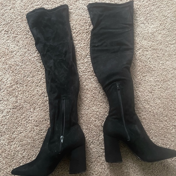 Brand new Steve Madden thigh high over the knee boot - Picture 3 of 6